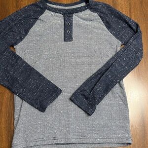 Boys youth large 14/16 long sleeve shirt, Henley, three buttons